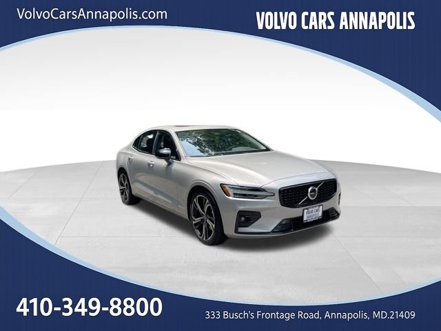 2025 Volvo S60 B5 Core FWD