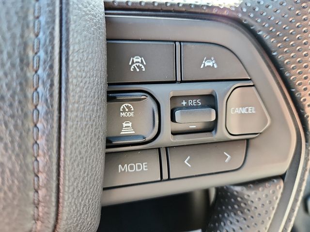 2025 Toyota Tacoma SR5 - Photo 15