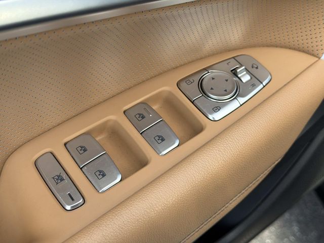 Used 2022 Genesis G70 Sedan