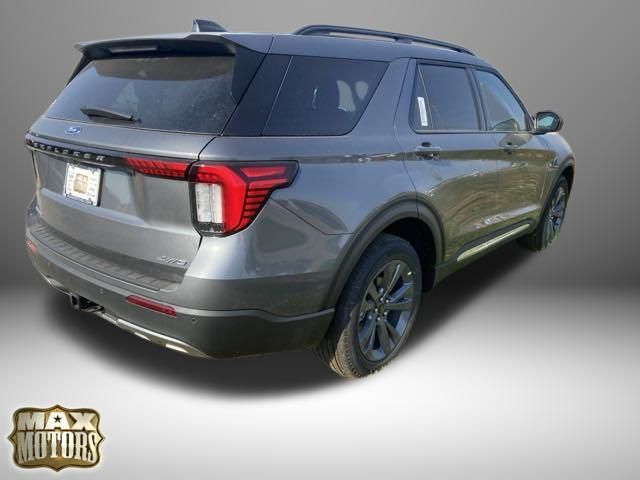 2025 Ford Explorer Active 8