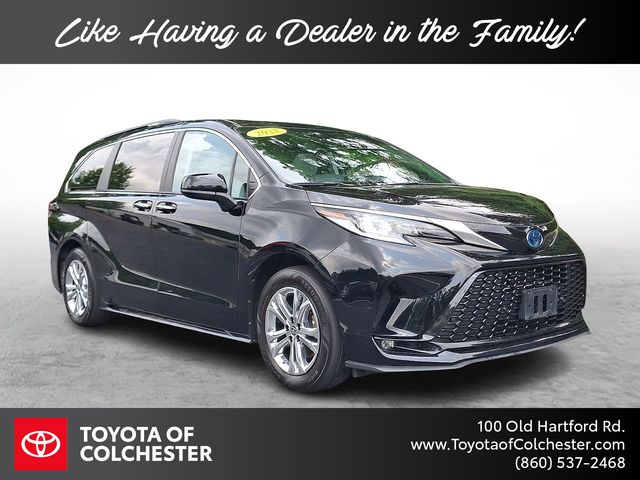  2022 Toyota Sienna XSE 7-Passenger AWD   