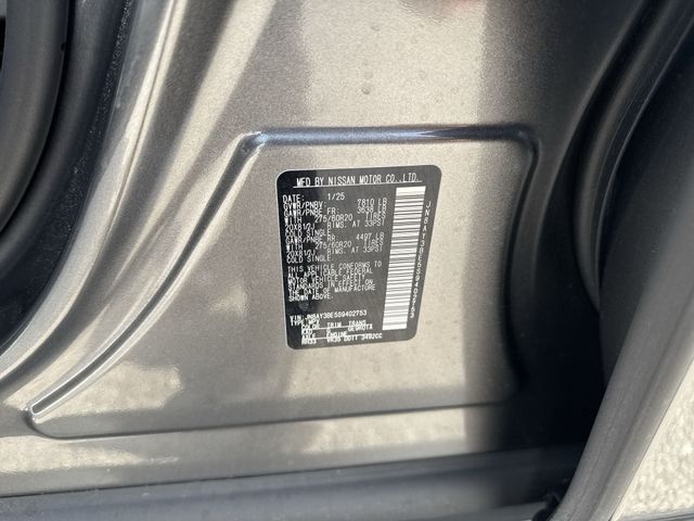 Used 2025 Gray Nissan SL image 37
