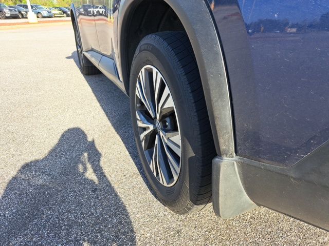 Used 2021 Blue Nissan SV image 13