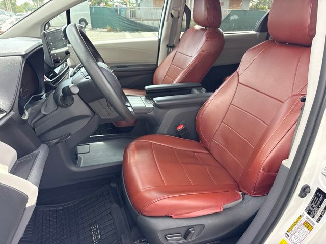 Used 2023 Toyota Sienna Van