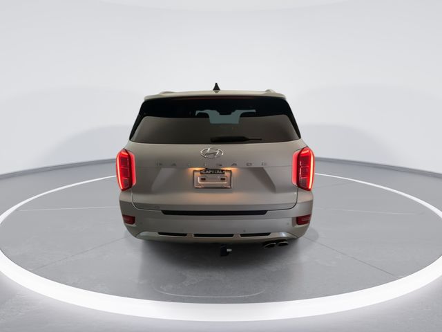 Used 2022 Silver Hyundai Calligraphy image 3