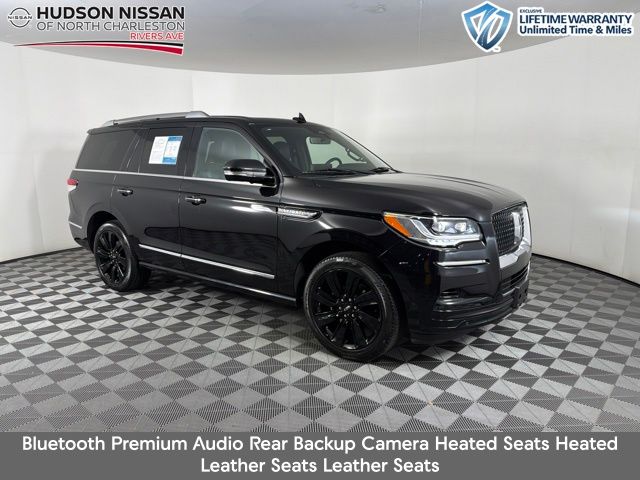 Black Metallic 2024 Lincoln Navigator SUV / Crossover Four-Wheel Drive Automatic