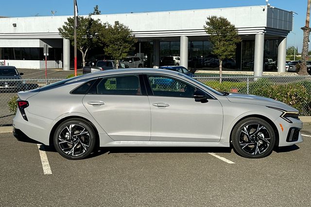 2026 Kia K5 GT-Line - Photo 3