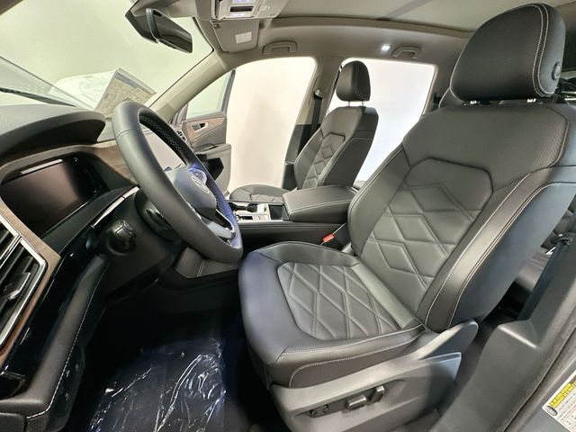 2026 Volkswagen Atlas 2.0T SE w/Technology Gray at Sutliff Volkswagen