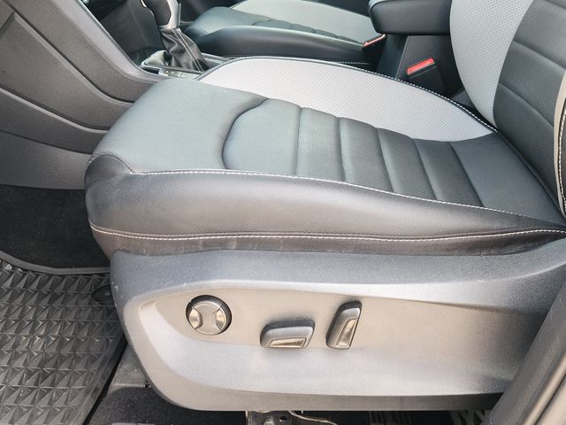 2022 Volkswagen Taos 1.5T SEL  at DeMontrond Auto Country