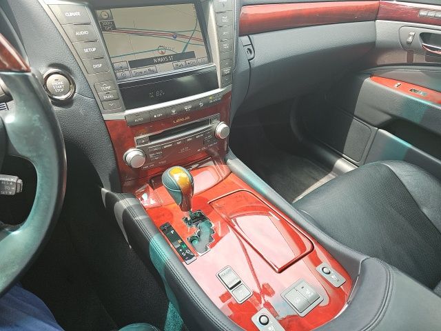 Thumbnail: 2012 Lexus LS - 3