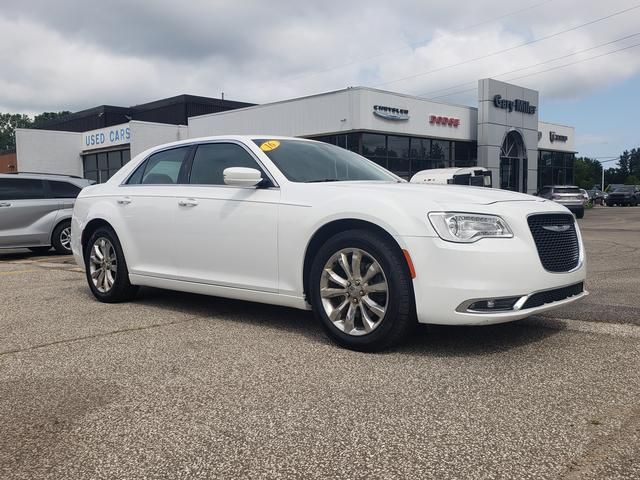 Bright White Clearcoat 2016 Chrysler 300 Sedan All-Wheel Drive 8-Speed Automatic