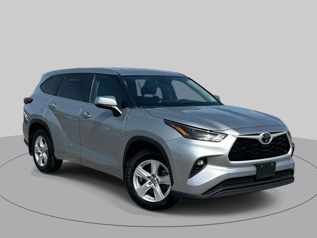 Celestial Silver Metallic 2024 Toyota Highlander SUV / Crossover All-Wheel Drive 8-Speed Automatic