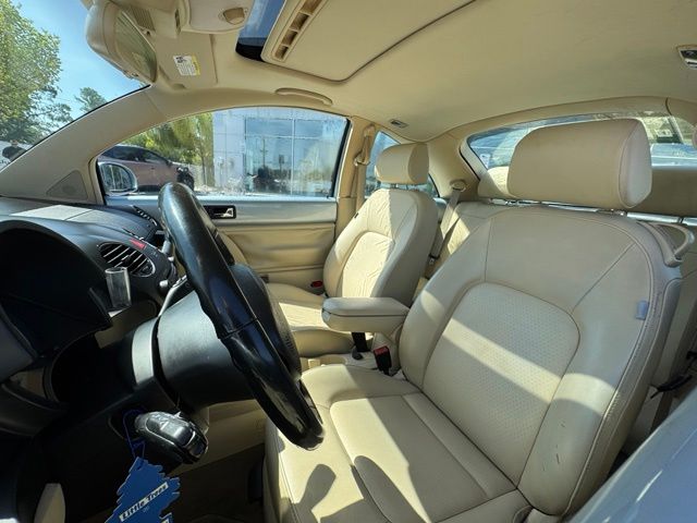 Used 2010 Volkswagen Beetle Hatchback