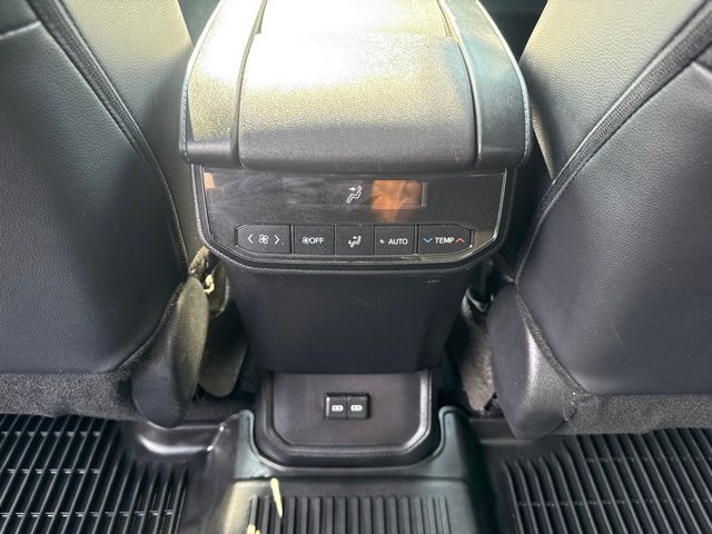 Used 2024 Toyota Highlander SUV
