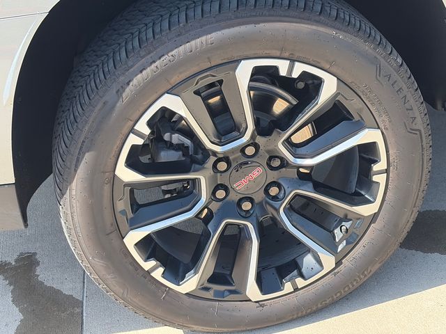 Used 2025 GMC Yukon SUV