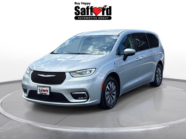 Silver Mist Clearcoat 2023 Chrysler Pacifica Hybrid Minivan Front-Wheel Drive Continuously Variable Transmission