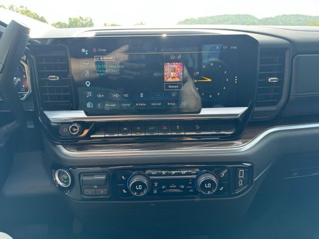 Used 2023 White Chevrolet LT image 25