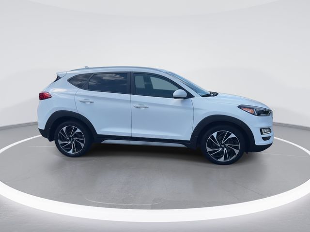 Used 2019 White Hyundai Sport image 9
