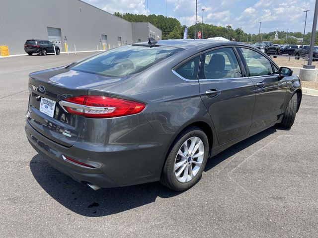 2020 Ford Fusion SE 3