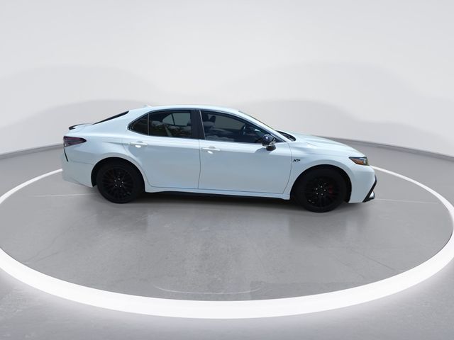 Used 2023 Ice Toyota SE image 9