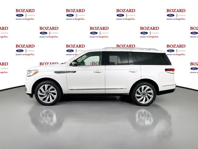 2024 Ceramic Pearl Metallic Tri-Coat Lincoln Navigator Premiere 4X4 SUV