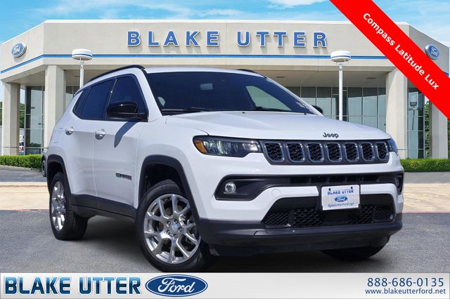2024 Jeep Compass Latitude Lux 4WD