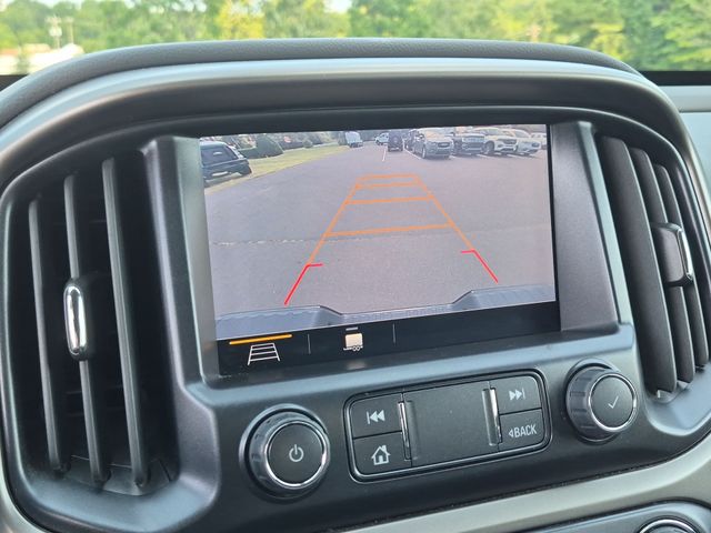 Used 2022 Black Chevrolet Z71 image 26