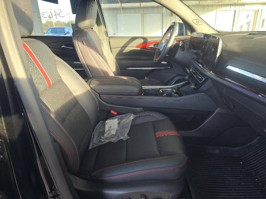 2025 Chevrolet Traverse AWD RS