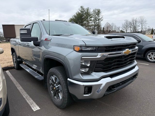 2024 Chevrolet Silverado 2500HD LT Crew Cab 4WD