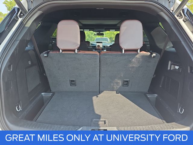 Used 2023 White Ford Platinum image 12