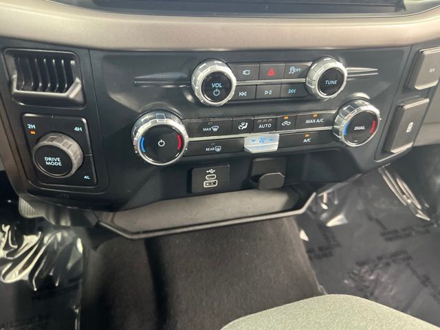 Used 2025 Black Ford XLT image 17