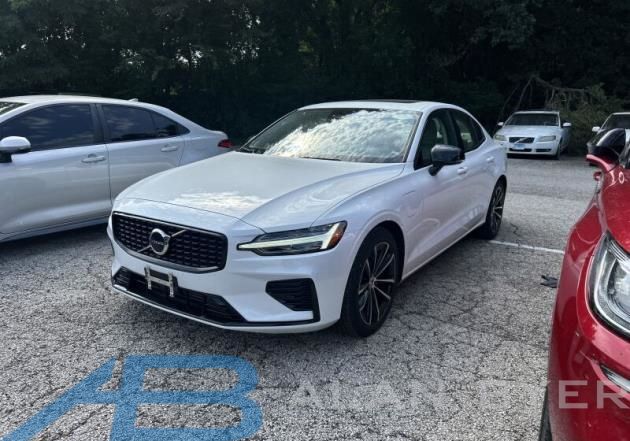 Crystal White 2024 Volvo S60 Sedan All-Wheel Drive Automatic