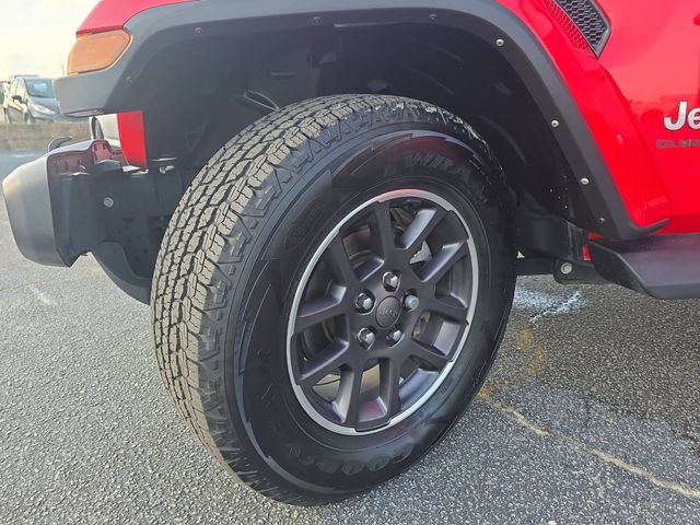 Used 2021 Firecracker Red Clearcoat Jeep Overland image 31