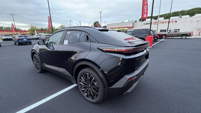 2026 Toyota C-HR XSE - Image 3