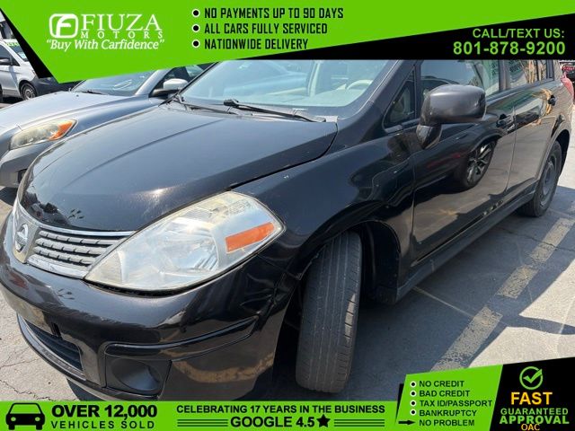 2011 Nissan Versa 1.8 S Hatchback