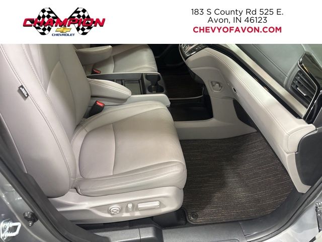 2024 Honda Odyssey Touring photo