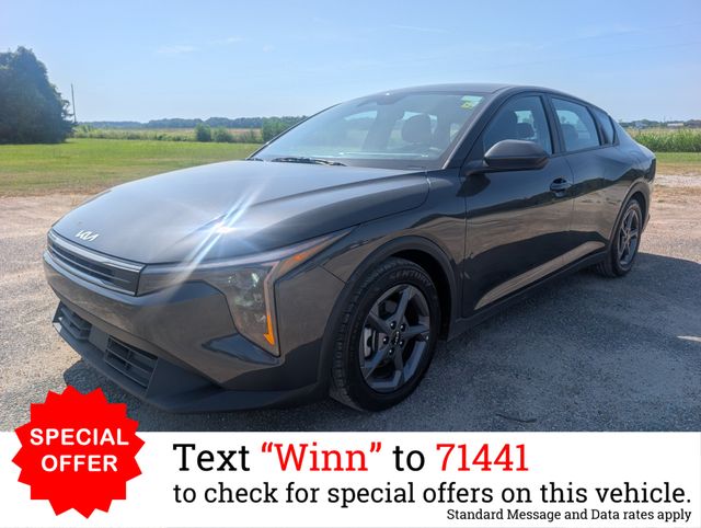  2025 Kia K4 LXS FWD   