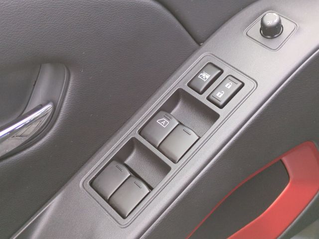 Used 2025 Gray Nissan PRO-4X image 13