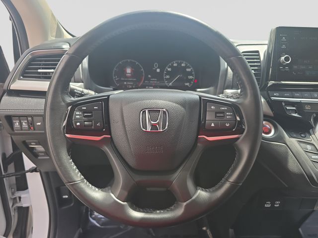 Used 2025 Honda Odyssey Van