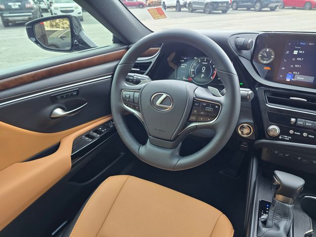 2025 Lexus ES 350:44446A1