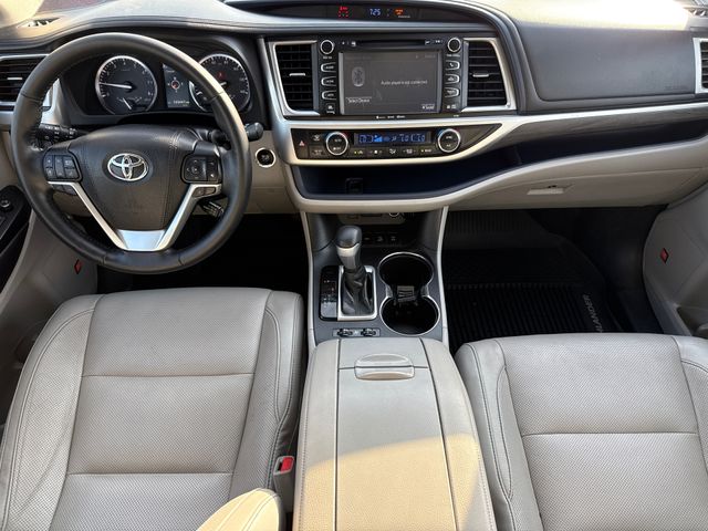 Used 2018 Toyota Highlander SUV