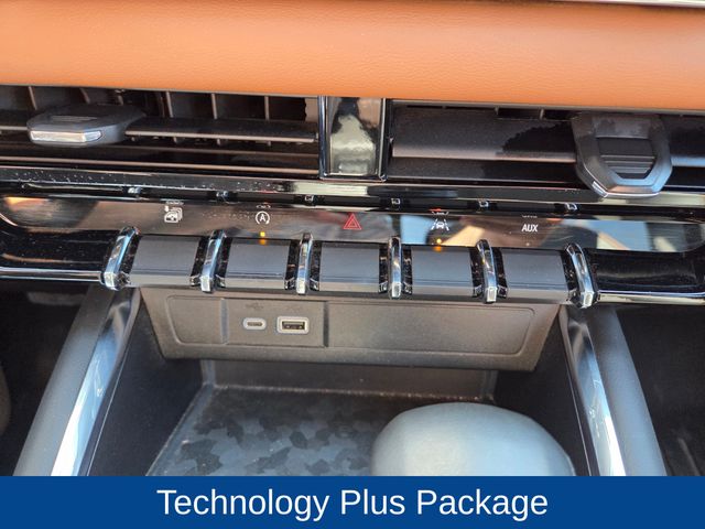 2023 GMC Canyon 4WD Crew Cab Short Box AT4
