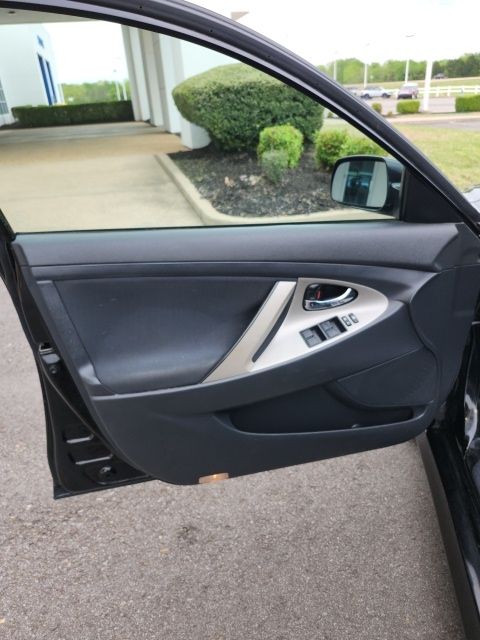 Used 2011 Black Toyota SE image 5