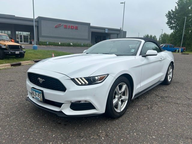 2015 Ford Mustang V6 Convertible RWD