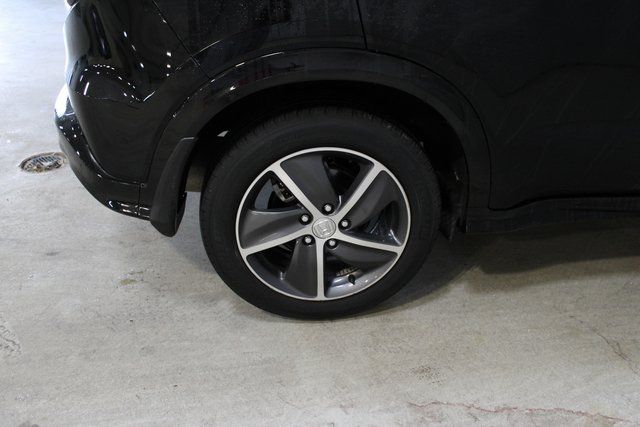 Used 2020  Honda Touring image 10