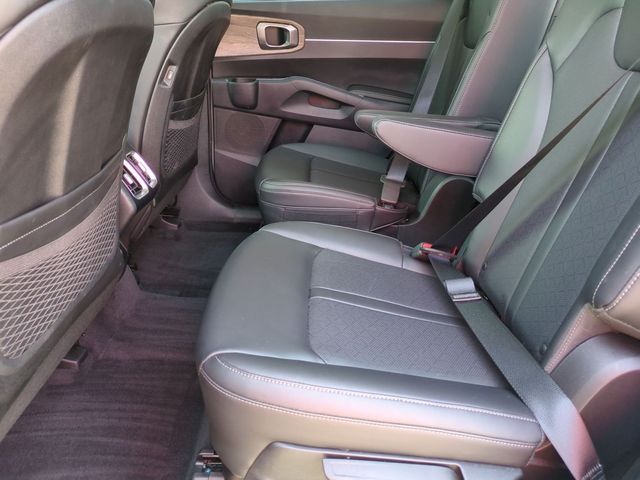 used 2023 Kia Sorento car, priced at $32,881