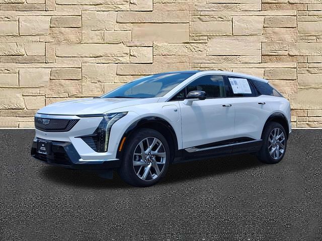 2025 Cadillac OPTIQ Luxury 2 AWD