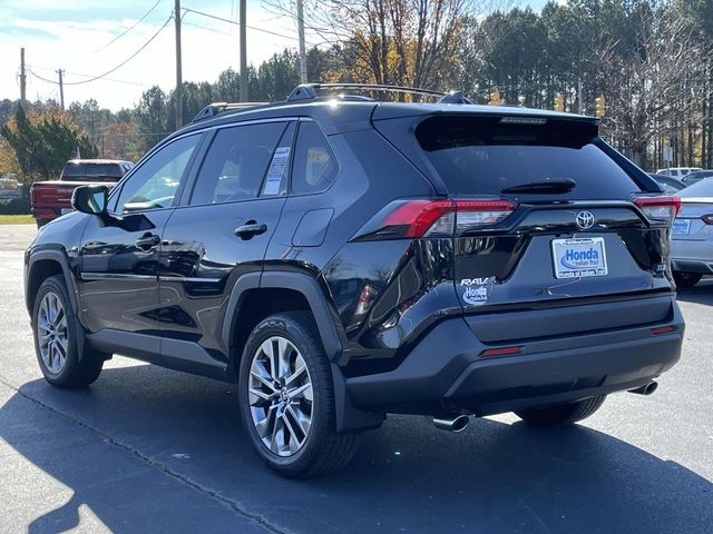 2023 Toyota RAV4 XLE Premium 8