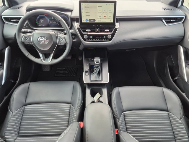 2026 Toyota Corolla Cross - Image 29