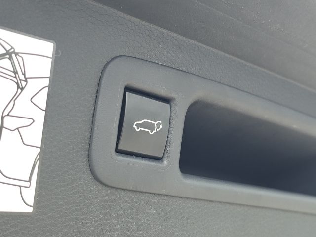 2023 Toyota Highlander Platinum:169299A